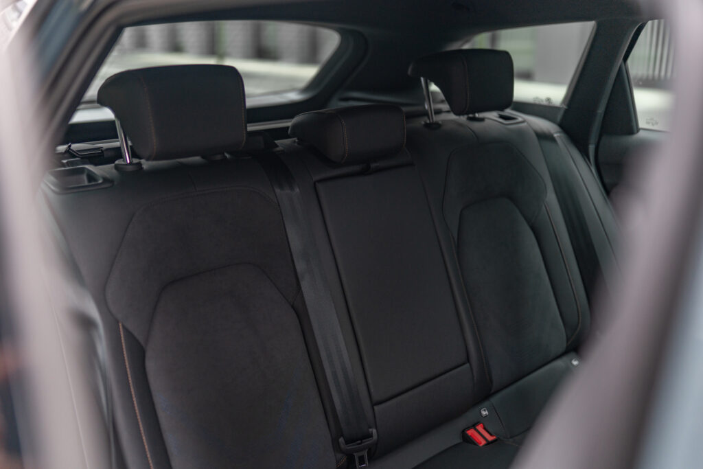 Cupra Leon SportsTourer VZ 2.0 TSI 333k DSG 4drive