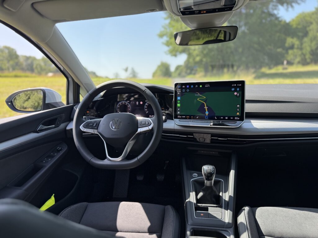 Volkswagen Golf People 1.5 TSI 115k 6MT