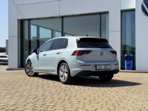 Volkswagen Golf People 1.5 TSI 115k 6MT