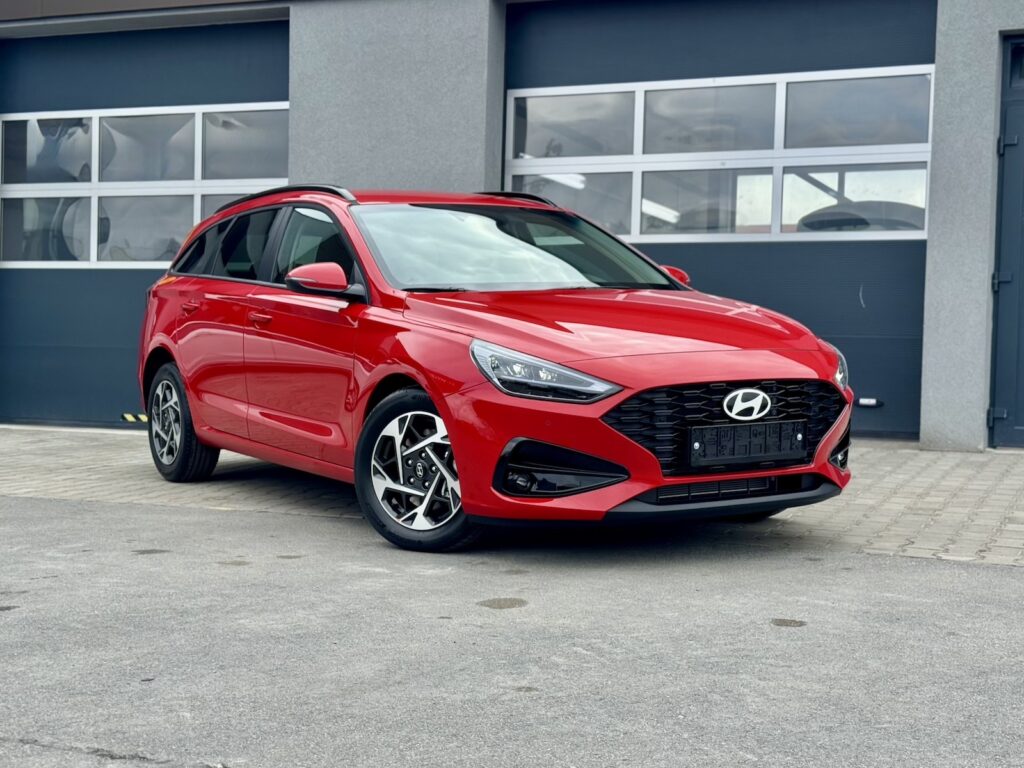 Hyundai i30 kombi GO Czech! 1.6 T-GDI 150k DCT