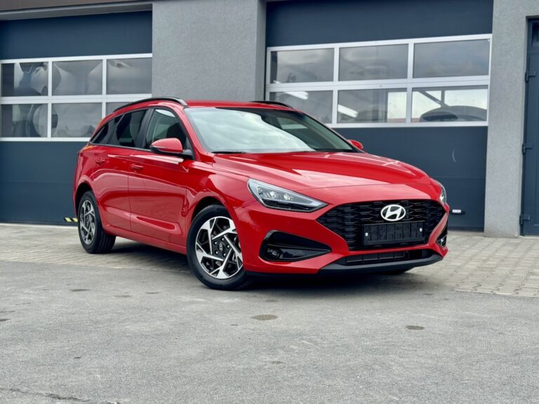 Hyundai i30 kombi GO Czech! 1.6 T-GDI 150k DCT