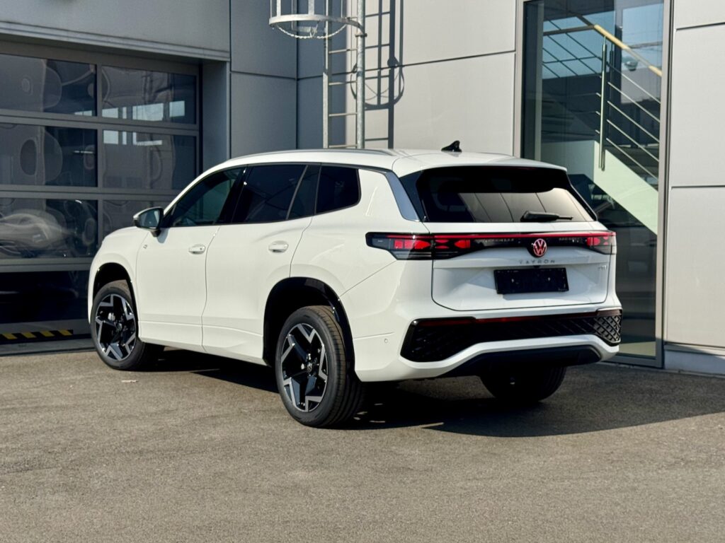 Volkswagen Tayron R-Line 1.5 eTSI 150k DSG